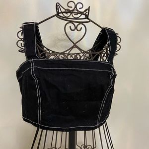 Mini crop top black jean with zipper on front